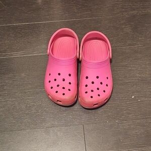 CROCS WOMENS Water Shoes in Bright Pink